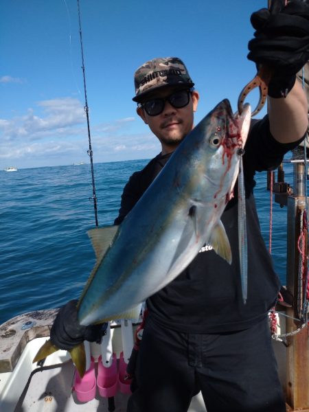 鷹王丸 釣果