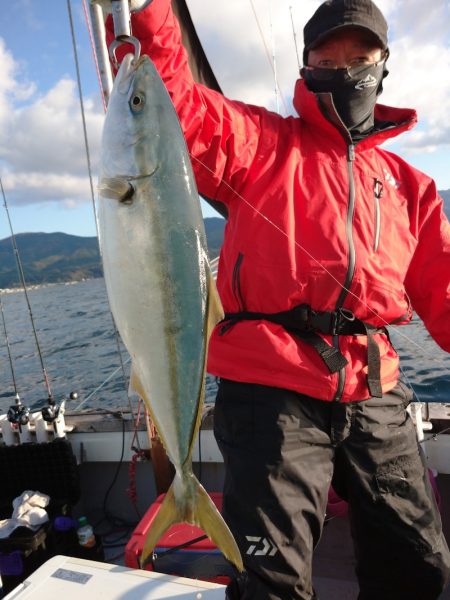 鷹王丸 釣果