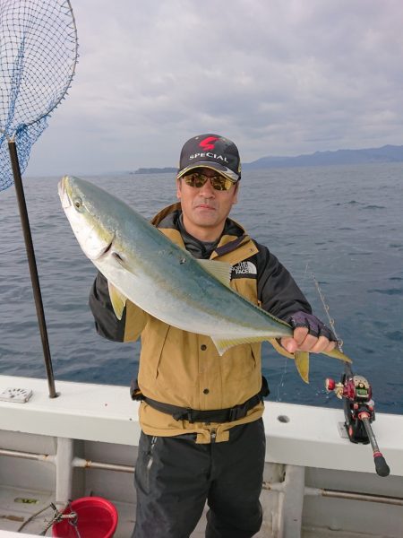 エンペラー 釣果