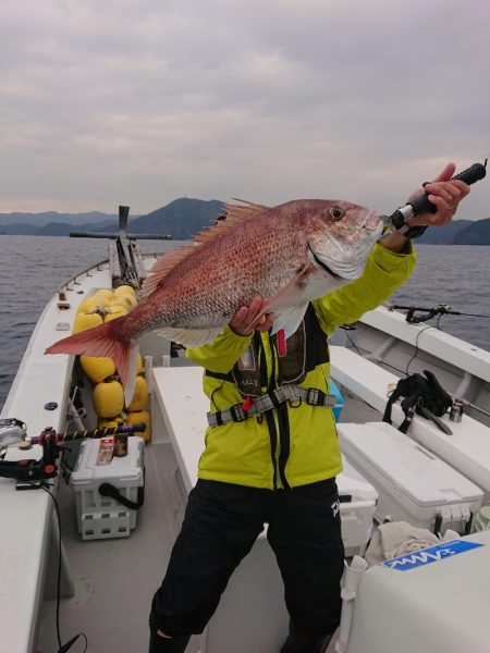 エンペラー 釣果