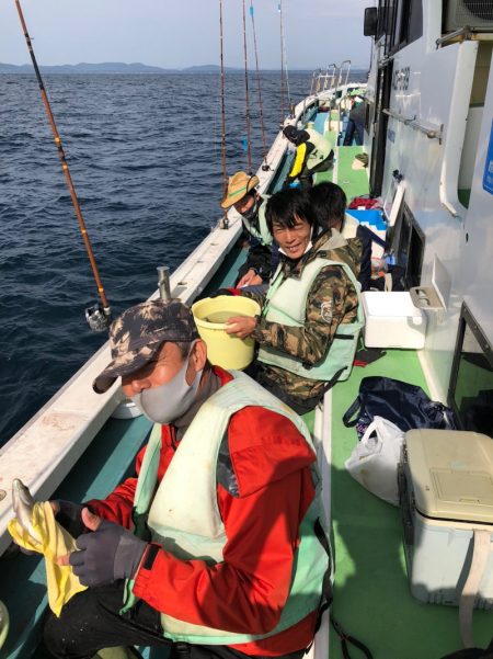 丸万釣船 釣果