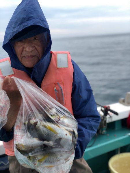 丸万釣船 釣果