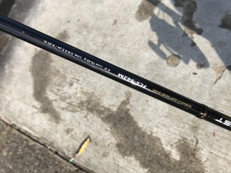 お昼のガラガラ神戸空港、ハマチ&大物ヒット