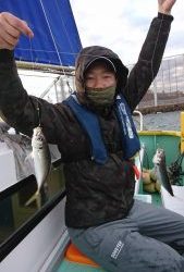 ＫＯＮＡＹＡｰＭＡＲＵ（こなや丸） 釣果