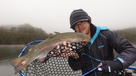 フィッシングレイクたかみや 釣果