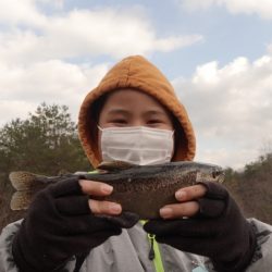 フィッシングレイクたかみや 釣果