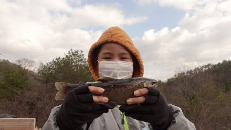フィッシングレイクたかみや 釣果