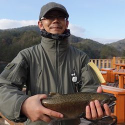 フィッシングレイクたかみや 釣果