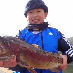 フィッシングレイクたかみや 釣果