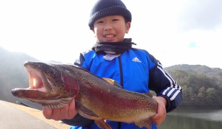 フィッシングレイクたかみや 釣果