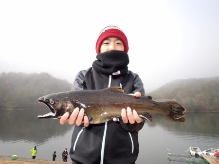 フィッシングレイクたかみや 釣果