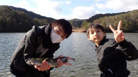 フィッシングレイクたかみや 釣果