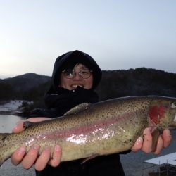 フィッシングレイクたかみや 釣果