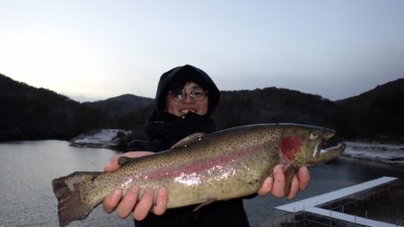 フィッシングレイクたかみや 釣果