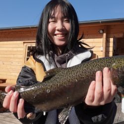 フィッシングレイクたかみや 釣果