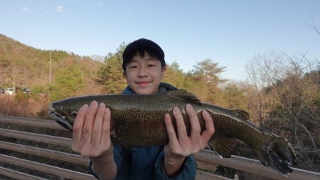 フィッシングレイクたかみや 釣果