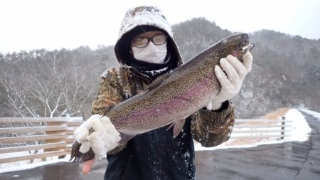 フィッシングレイクたかみや 釣果