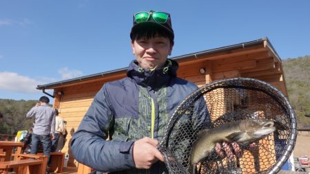 フィッシングレイクたかみや 釣果