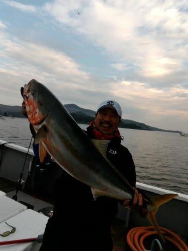 ファイヤードルフィン 釣果