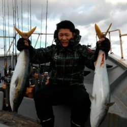 ファイヤードルフィン 釣果