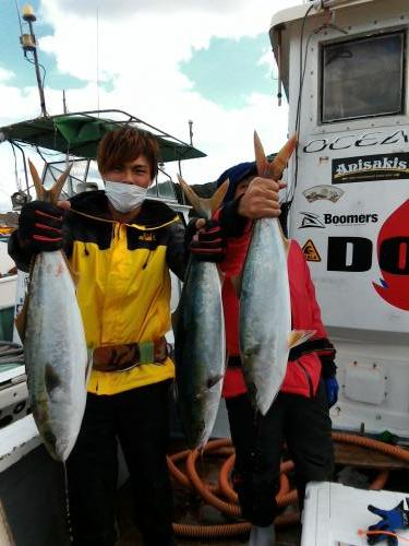 ファイヤードルフィン 釣果