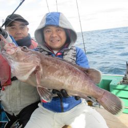 真祐丸 (しんゆうまる) 釣果
