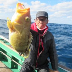 真祐丸 (しんゆうまる) 釣果