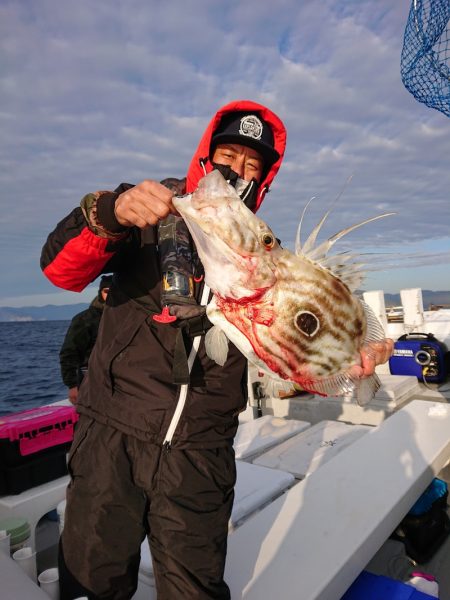 エンペラー 釣果