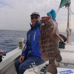 エンペラー 釣果