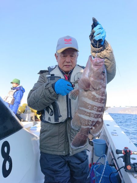 エンペラー 釣果