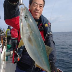 鷹王丸 釣果