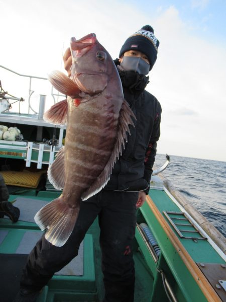 真祐丸 （しんゆうまる） 釣果