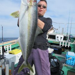 真祐丸 （しんゆうまる） 釣果