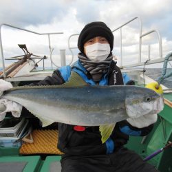 真祐丸 (しんゆうまる) 釣果