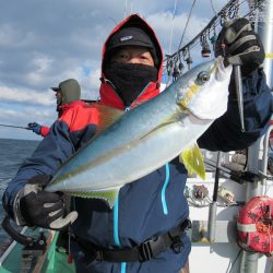 真祐丸 (しんゆうまる) 釣果