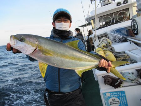 真祐丸 （しんゆうまる） 釣果