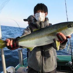 真祐丸 （しんゆうまる） 釣果