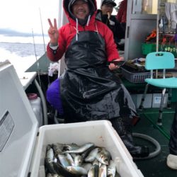 知り合いの船でアジ釣りに！