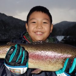 フィッシングレイクたかみや 釣果