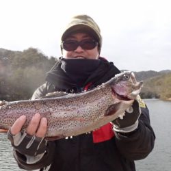 フィッシングレイクたかみや 釣果