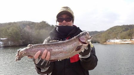 フィッシングレイクたかみや 釣果