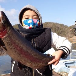 フィッシングレイクたかみや 釣果