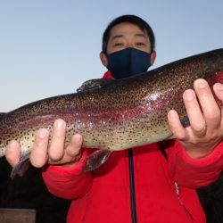 フィッシングレイクたかみや 釣果