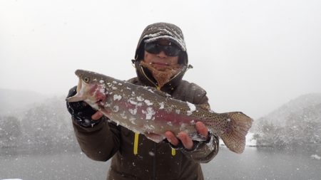 フィッシングレイクたかみや 釣果