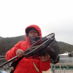 フィッシングレイクたかみや 釣果