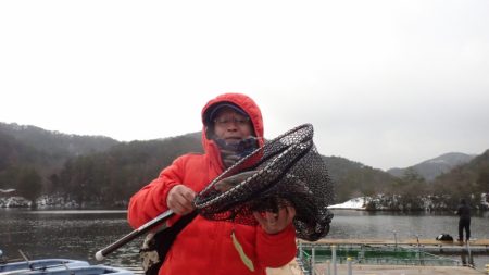 フィッシングレイクたかみや 釣果