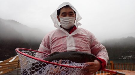 フィッシングレイクたかみや 釣果