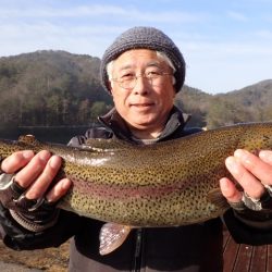 フィッシングレイクたかみや 釣果