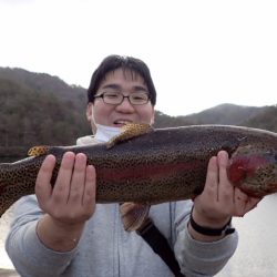 フィッシングレイクたかみや 釣果