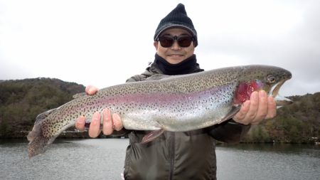 フィッシングレイクたかみや 釣果